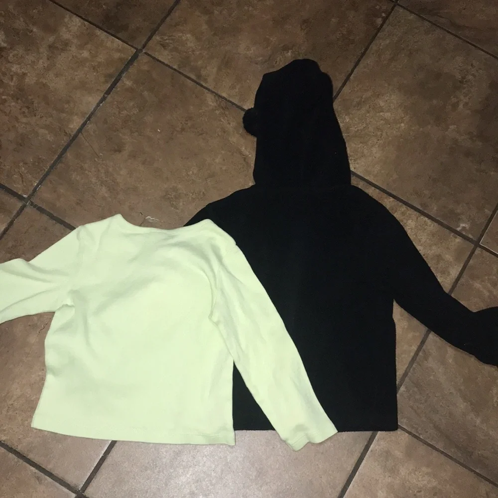Toddler Girl’s Set/2 Old Navy Items